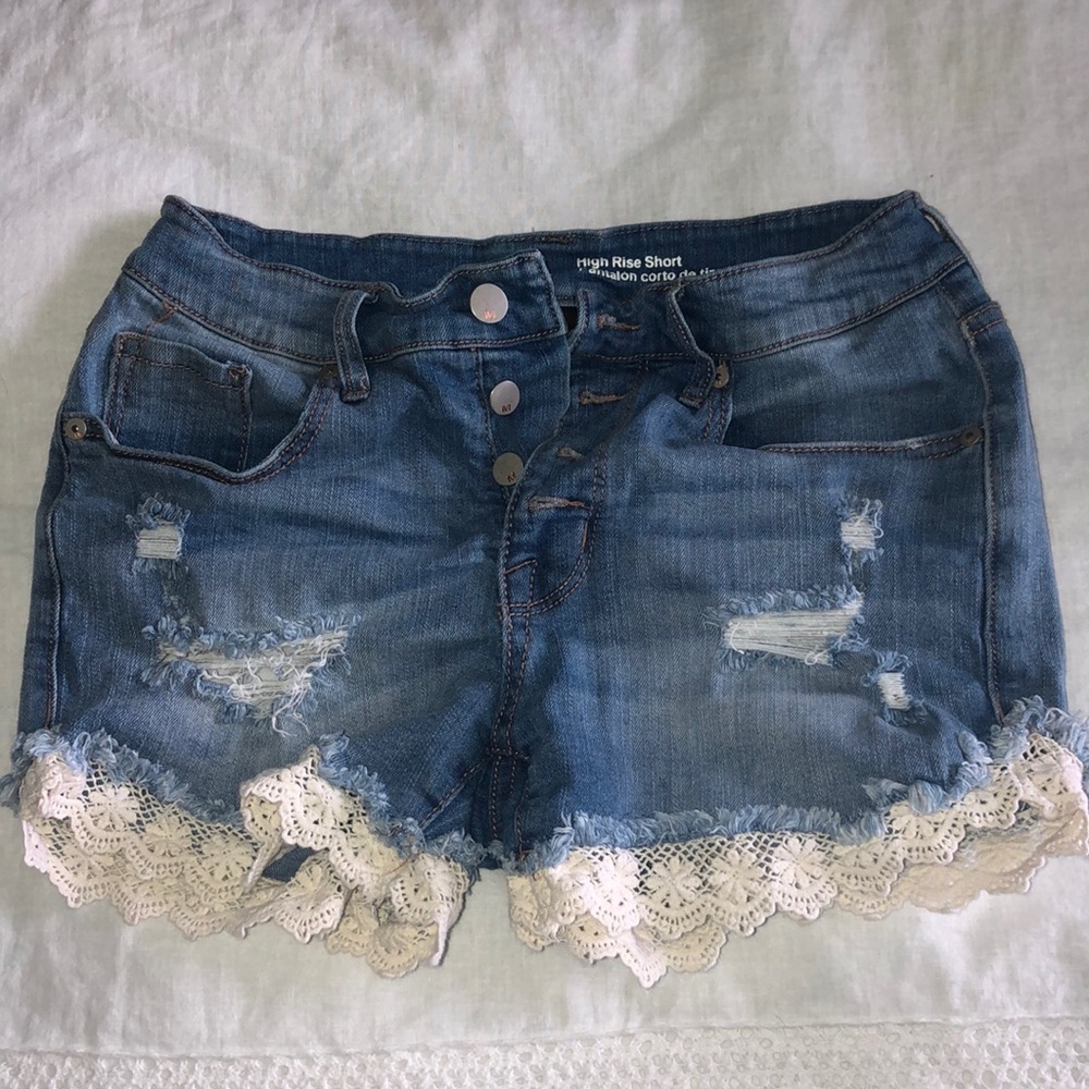 Denim shorts with lace